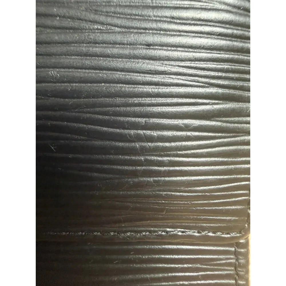Louis Vuitton Epi Leather Sarah Wallet Black – COA & Dust Bag | Made in Spain - Picture 11 of 12